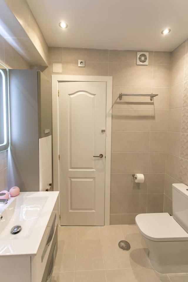 דירות בנאלמדנה Panoramic Seaview Puerto Marina מראה חיצוני תמונה