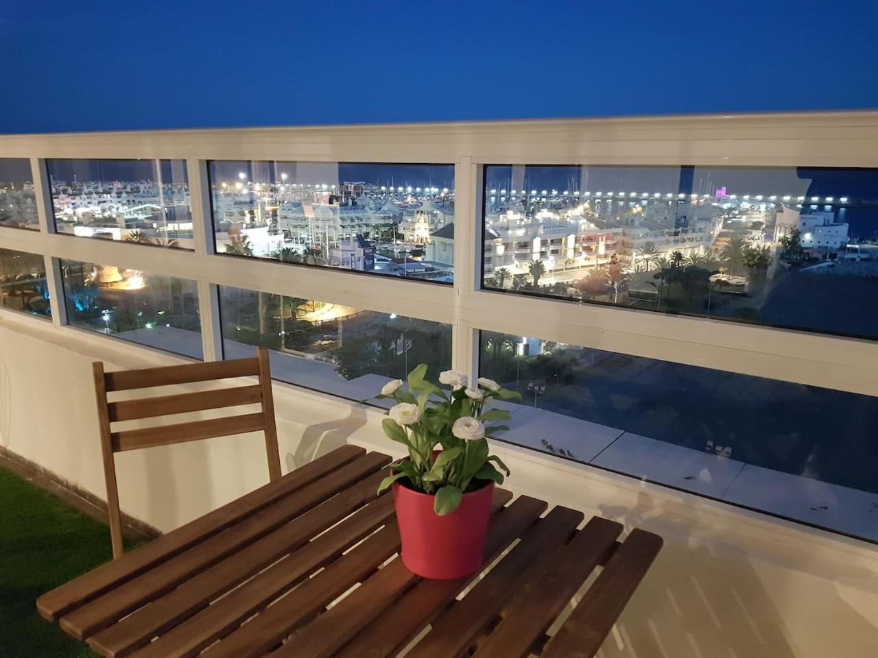 דירות בנאלמדנה Panoramic Seaview Puerto Marina מראה חיצוני תמונה